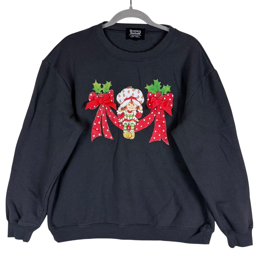 Strawberry Shortcake Sweatshirt‎ Womens Large Black Christmas Graphic Fleece Bow